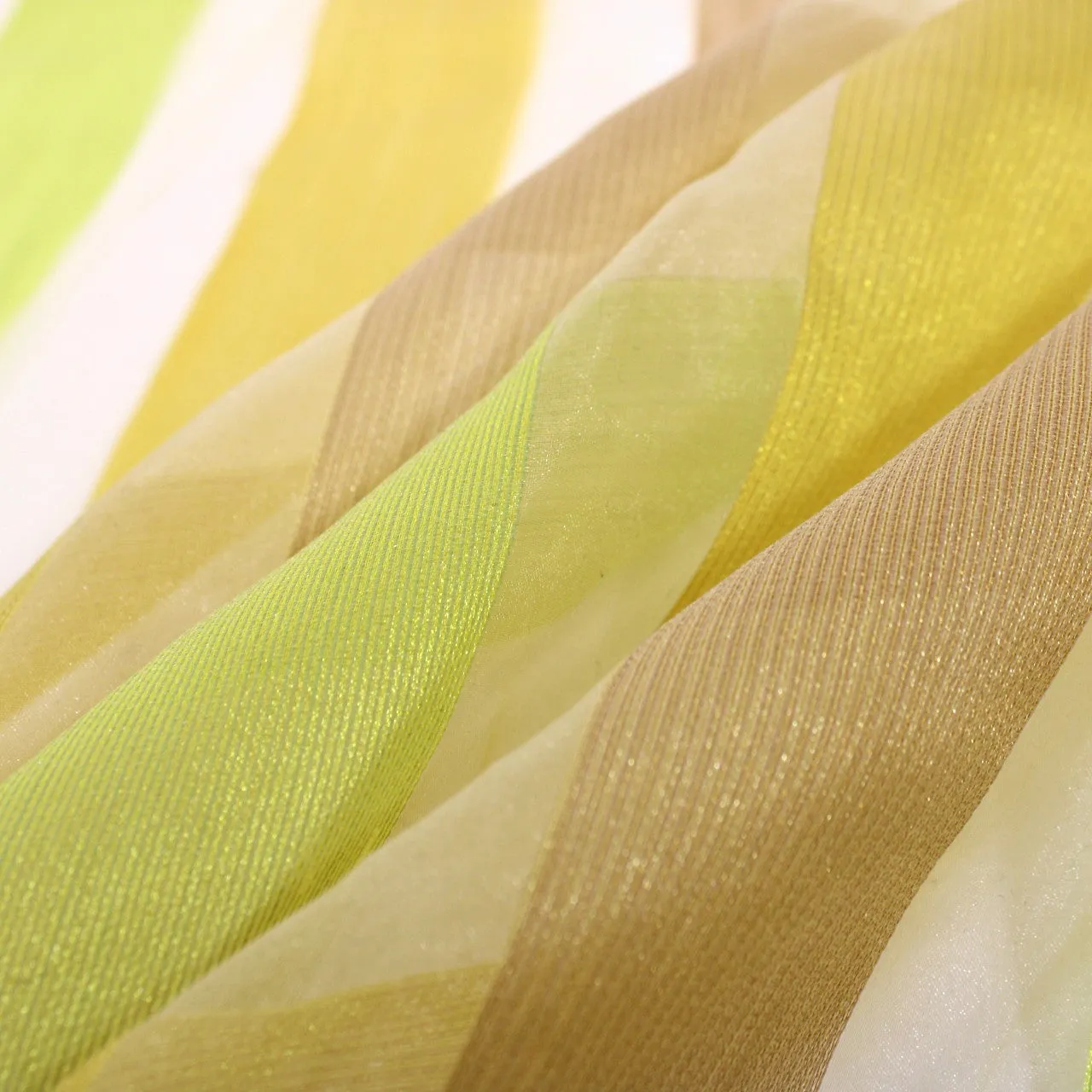 1 3/4 YARDS ORGANZA STRIPE