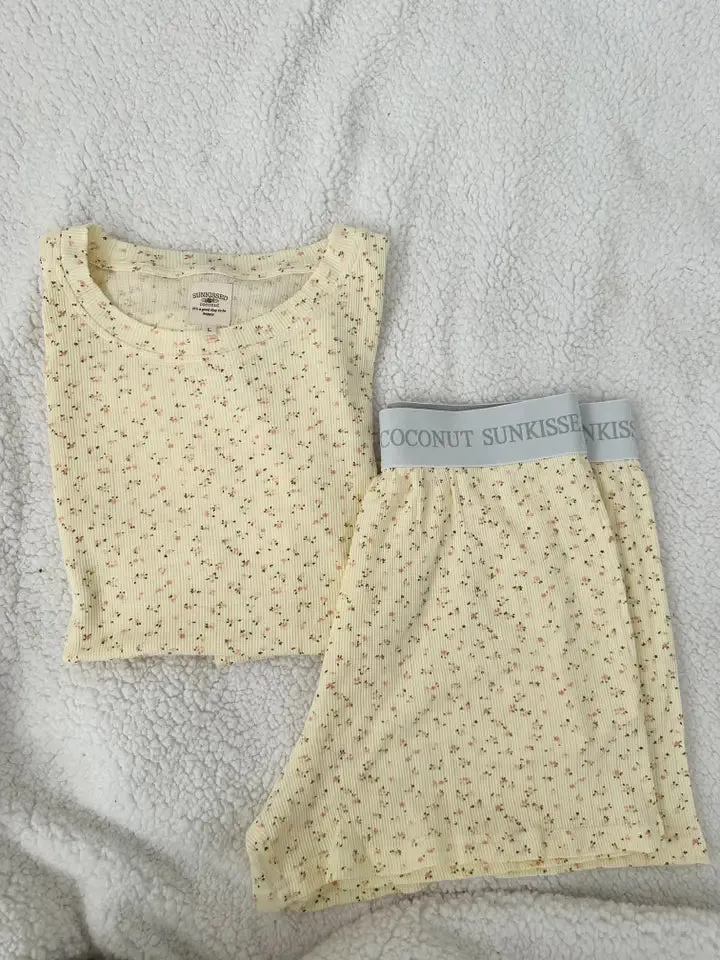 LEMON FLORAL SHORT